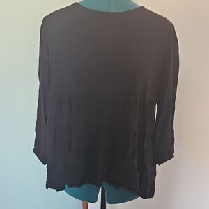 Women's Black Top
